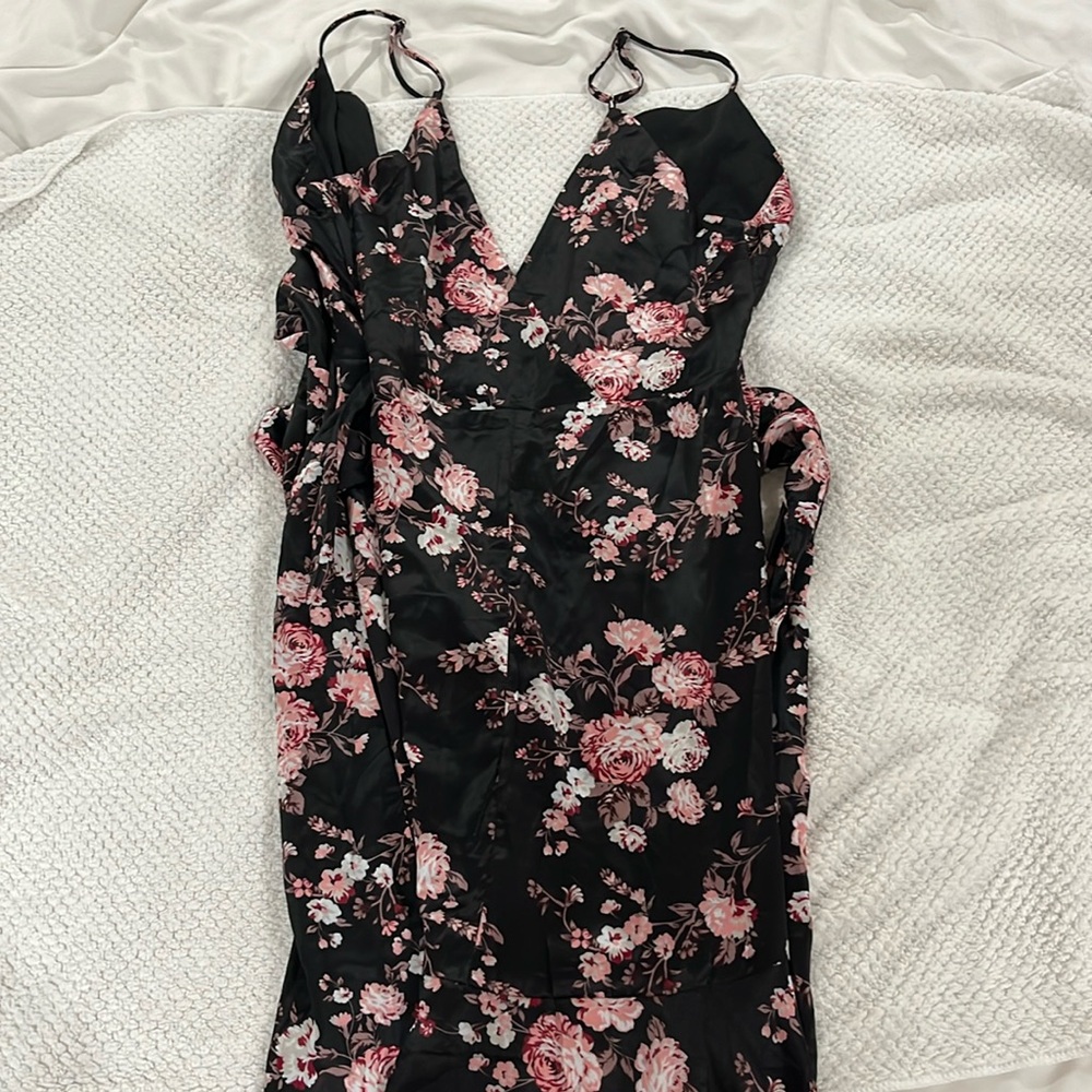 Dee Elly black floral print dress; long